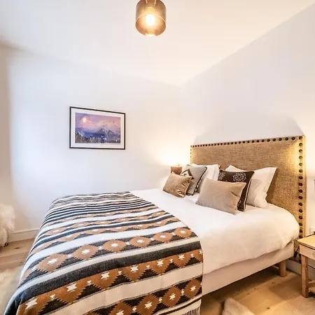 Centaurea - By Emerald *