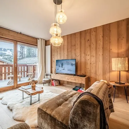 Centaurea - By Emerald Apartment