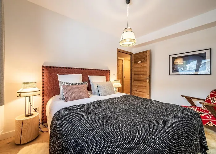 Centaurea - By Emerald