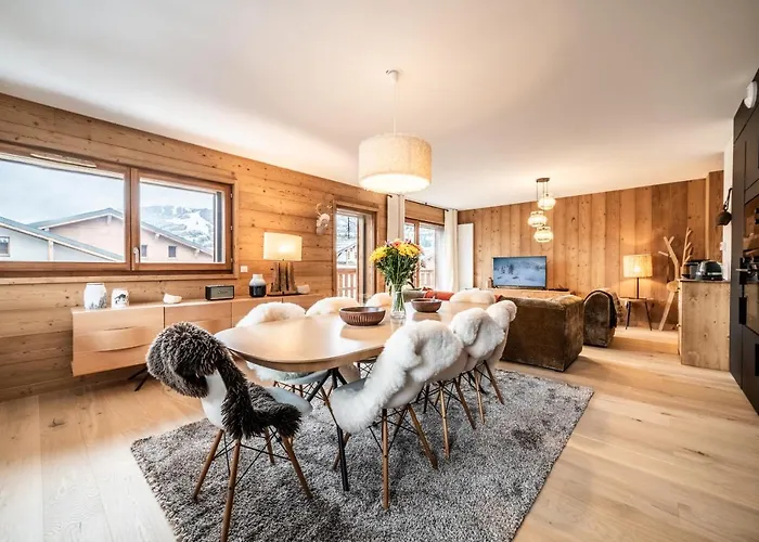 Centaurea - By Emerald Apartment *